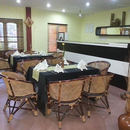 Aquarock Hotel Kazhakuttam 외부 사진