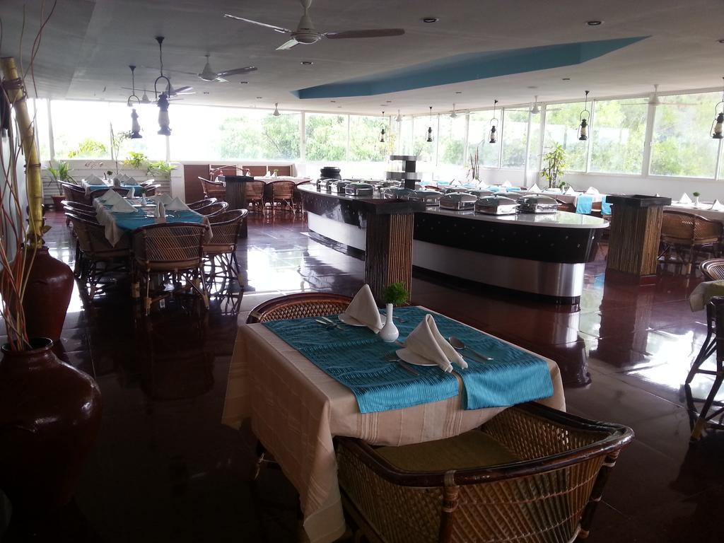 Aquarock Hotel Kazhakuttam 외부 사진